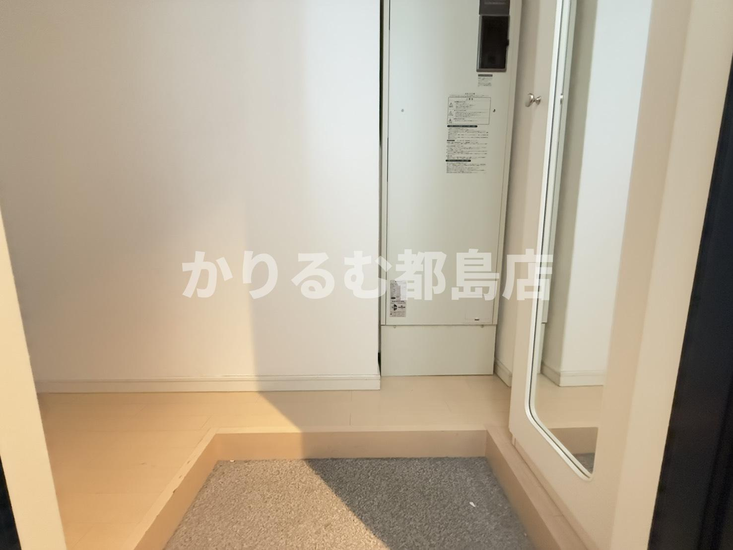 グランデージ都島の玄関