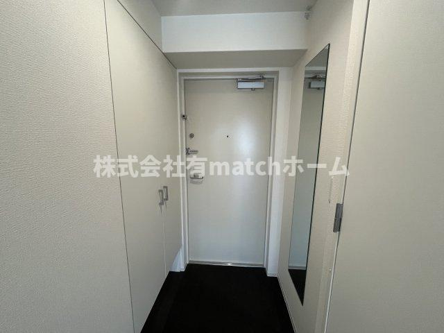 セレニテ日本橋エクラの玄関