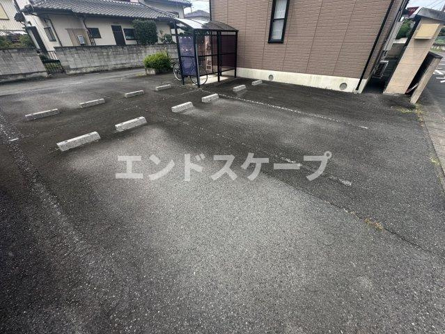 ツインエステートＢの駐車場|高崎、前橋のお部屋探しはエンドスケープまで！お客様の理想お聞かせ下さい♪