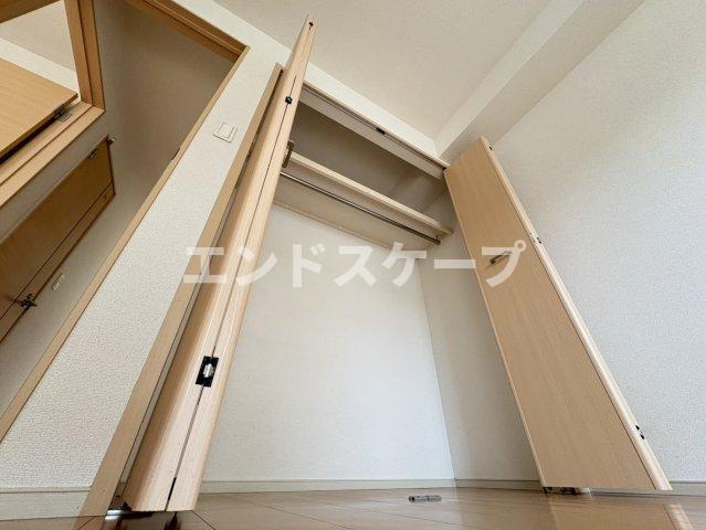 ローリエ伊勢崎亭Ⅱの収納|高崎、前橋のお部屋探しはエンドスケープまで！お客様の理想お聞かせ下さい♪