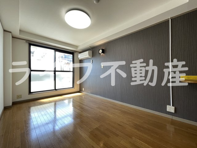 CTビュー小阪の居間・リビング|使いやすい居間です