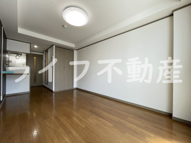 CTビュー小阪の内装|明るい色調の室内です