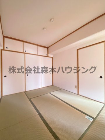 【寝室】 | 　ヴィルヌーブエスト | 寝室にいかがでしょうか