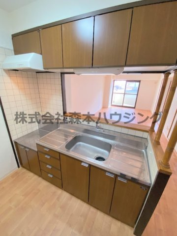 【キッチン】 | 　ヴィルヌーブエスト | お料理しやすいキッチンです