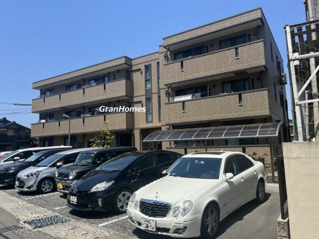 グラシアスの外観