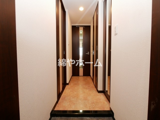 グランシス難波西の玄関|明るい玄関です