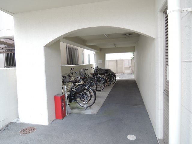 ＵＩビルの駐車場