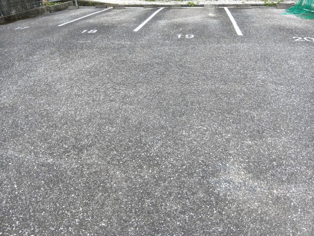 FLAT・Zの駐車場|駐車スペースもあります