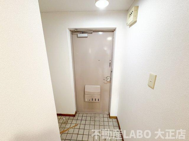 エフアールみなと通りの玄関