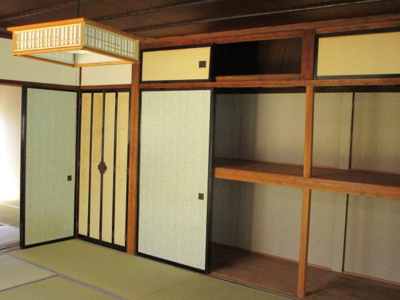 【収納】 | 本町通二丁目貸家 | 大きなスペースがあり、収納には困りません