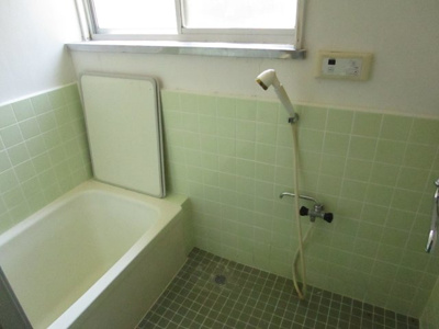 【浴室】 | 本町通二丁目貸家 | お風呂で日々の疲れを落としましょう