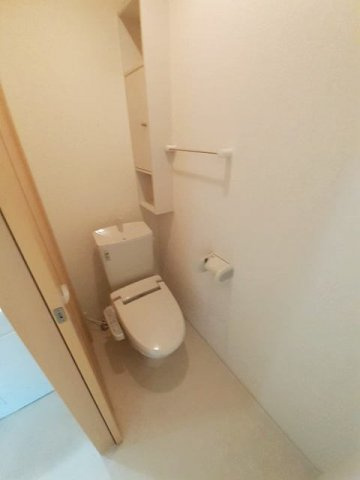サングリーン錦ヶ丘　Ａ棟のトイレ|ゆったりとした空間のトイレです