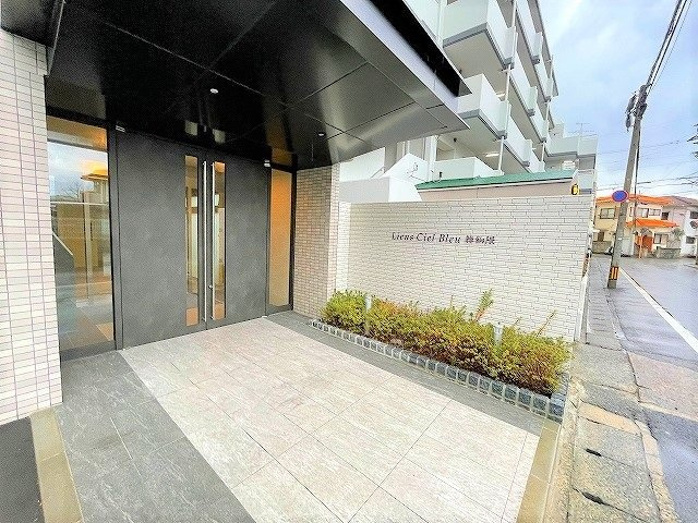 リアンシエルブルー雑餉隈　板付小学校区のエントランス|リアンシエルブルー雑餉隈