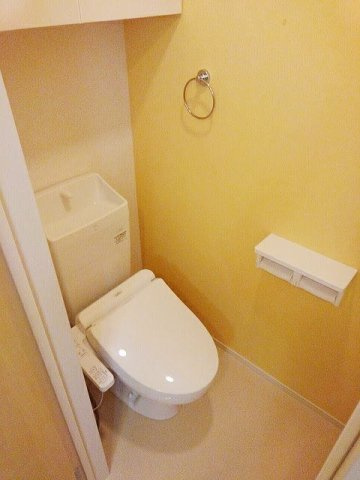 リアン　メゾンのトイレ|落ち着いた色調のトイレです