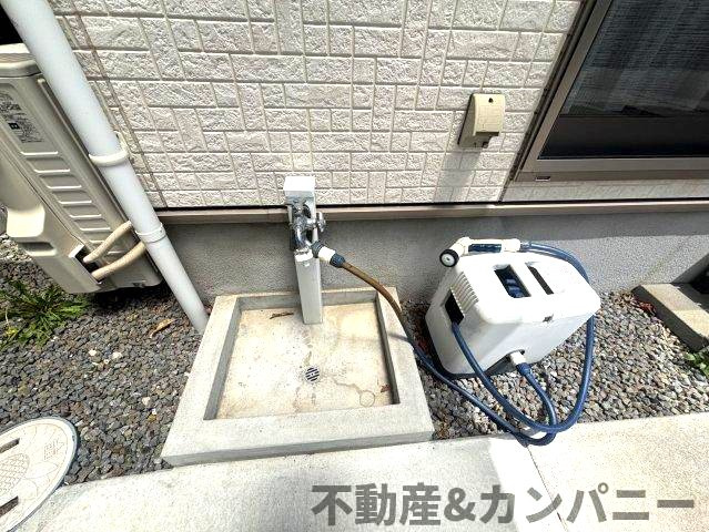 北斎院町の中古のおうち　松山市北斎院町中古戸建のその他|立水栓です
