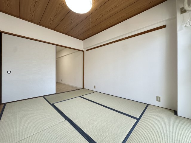 ガーデンハイムこなかの和室