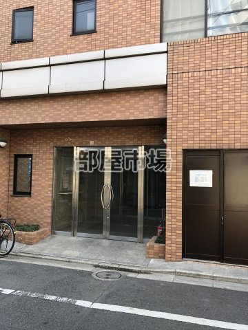 サンハイツ浅草のエントランス