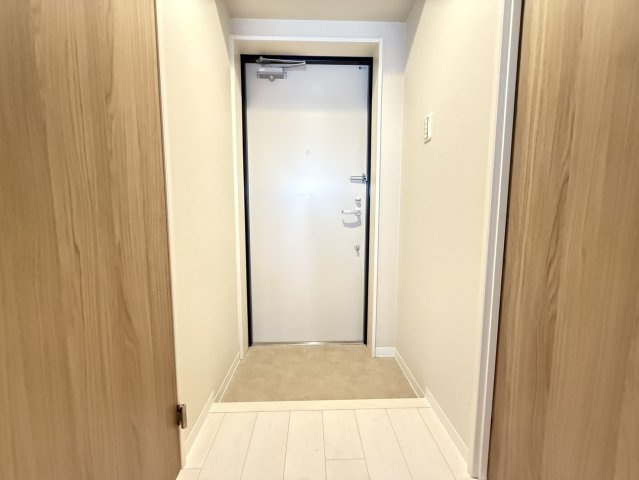 NINE RESIDENCEの玄関