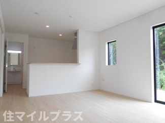 【居間・リビング】 | 矢吹町小松新築一戸建て2棟 | ゆったり過ごせるリビングです