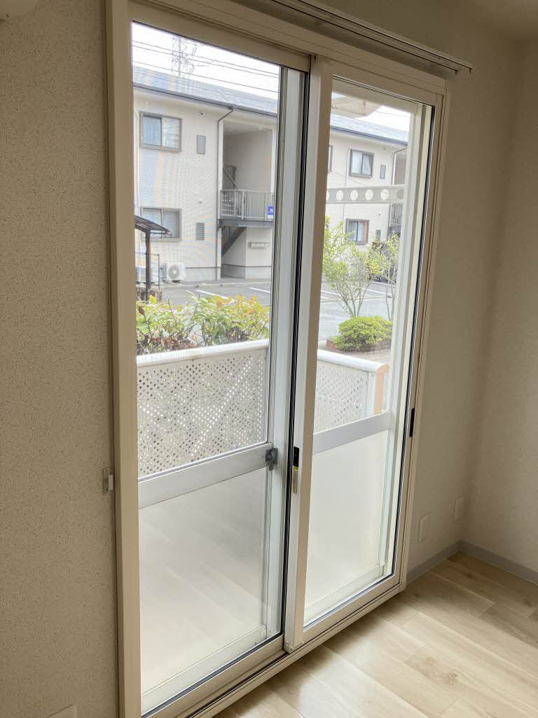 呉市瀬戸見町のアパートのバルコニー
