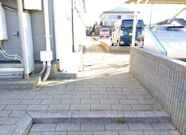レオパレスエクセル銚子大橋のエントランス