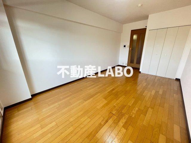 シロスハヤシの内装
