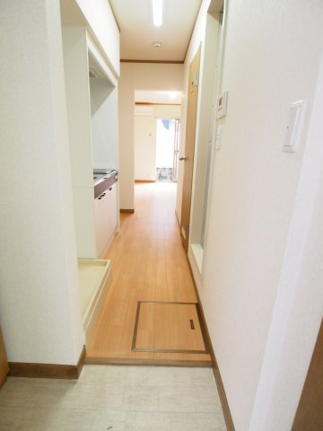 【キッチン】 | メゾンスズエン | 同物件別部屋の参考写真