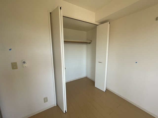 リバーハイム谷八木の収納