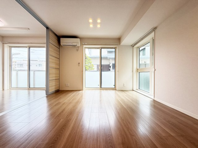 シャーメゾン パン トロワの収納