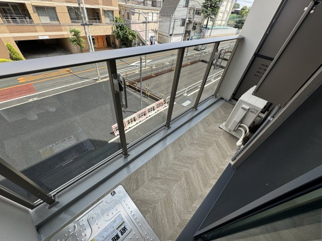 シーズンフラッツ中十条のバルコニー