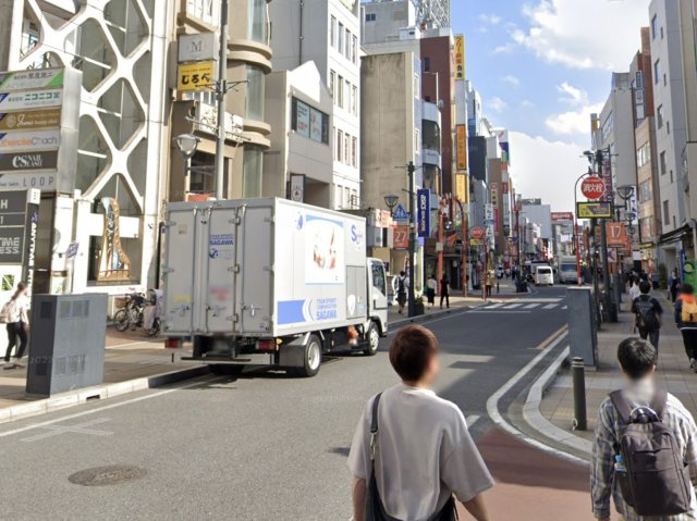 八千代ビルの周辺