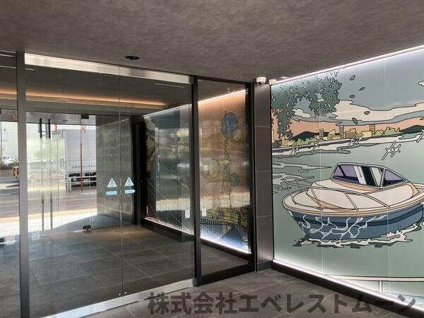 メイクスWアート金山ウエストのロビー|ゆとりのあるエントランスです
