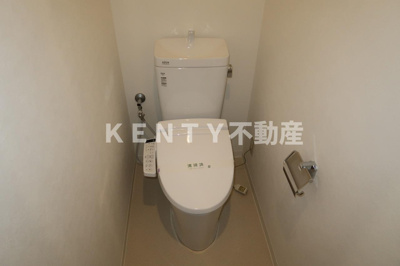 【トイレ】 | ハウス雪谷 | 落ち着いた色調のトイレです