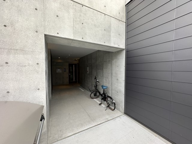 b.DOUGASHIBAのエントランス|ｂ.DOUGASHIBA　エントランス