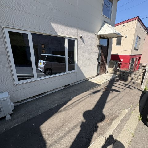 室蘭市幕西町11-9戸建のエントランス