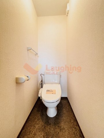 セジュール未来B棟のトイレ|落ち着いた色調のトイレです