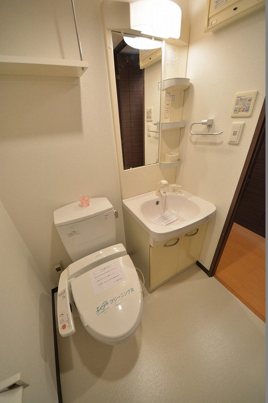 グランド上町のトイレ|グランド上町　温水洗浄便座