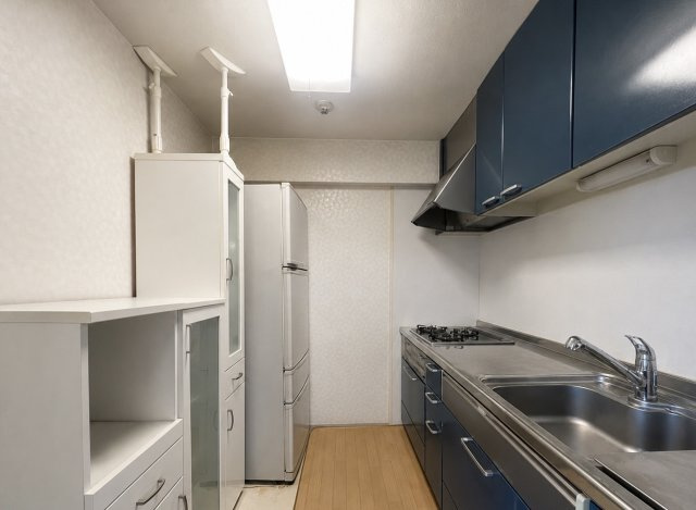 一社台スカイマンションのキッチン|お好みに合わせてリフォーム可能。理想のキッチン空間づくりをお楽しみいただけます。
※画像加工により家具消しをおこなっております。