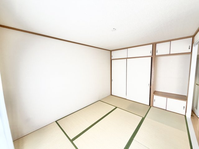 第二みつわ台ハイツ　D棟の和室