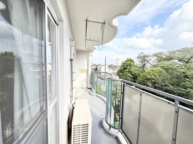 第二みつわ台ハイツ　D棟のバルコニー