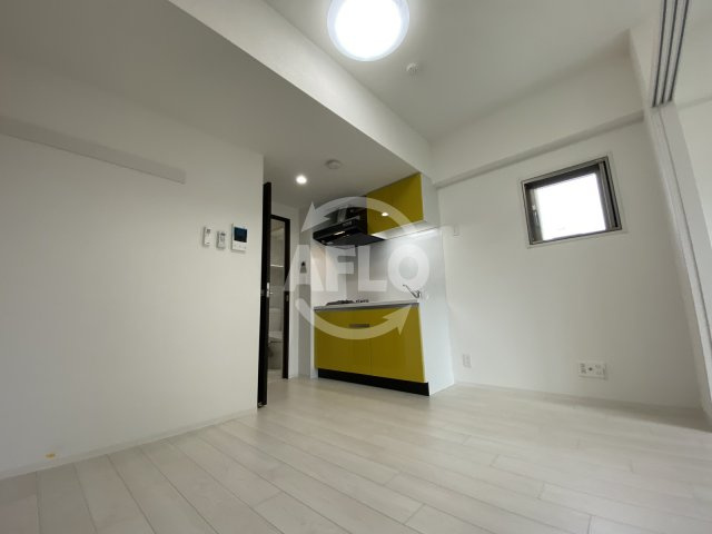 プライマル南森町の居間・リビング|ビガーポリス415松ヶ枝町III　ダイニングスペース