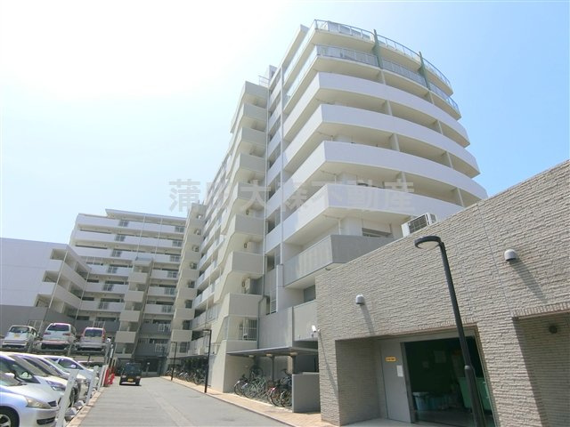 クレッセント東京リプライムの外観