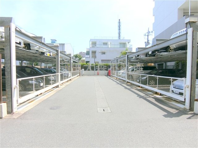 クレッセント東京リプライムの駐車場|機械式駐車場　空き状況等詳細はお問合せください。