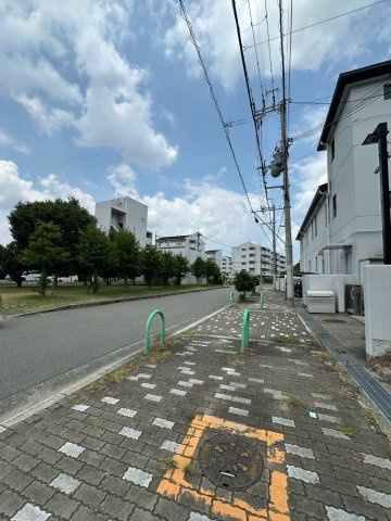 あやめハイツ東奈良の周辺