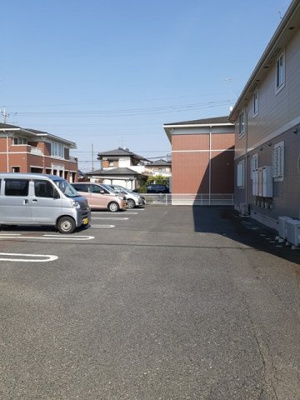 【駐車場】 | プリエール　Ａ | 駐車場に車を止められます