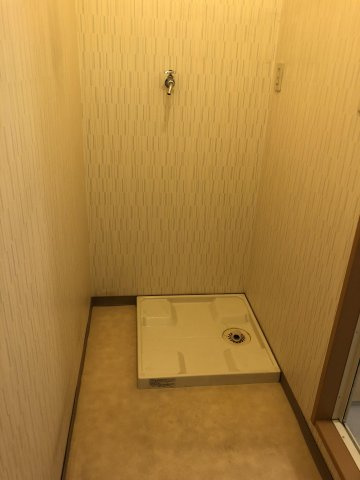 メゾン岩橋の洗面所|室内洗濯機置き場あります☆
