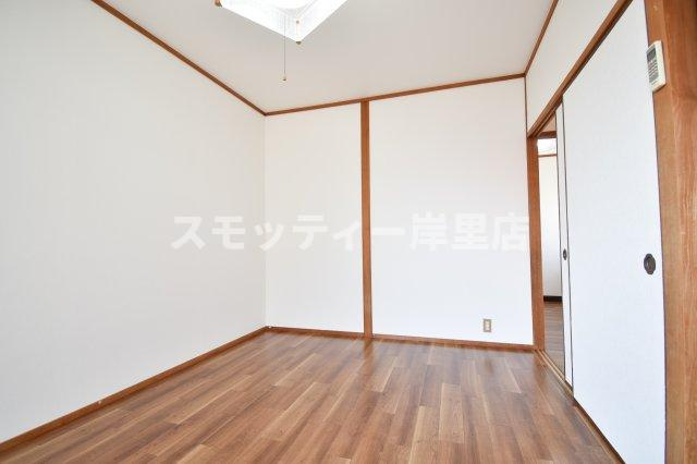 ハイツ永原の洋室