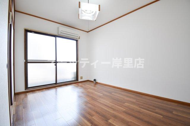 ハイツ永原の居間・リビング
