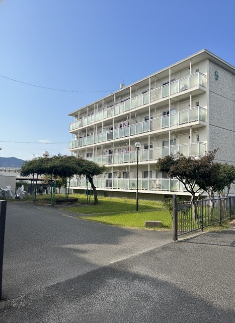 仁川リバーサイドハイツ B棟