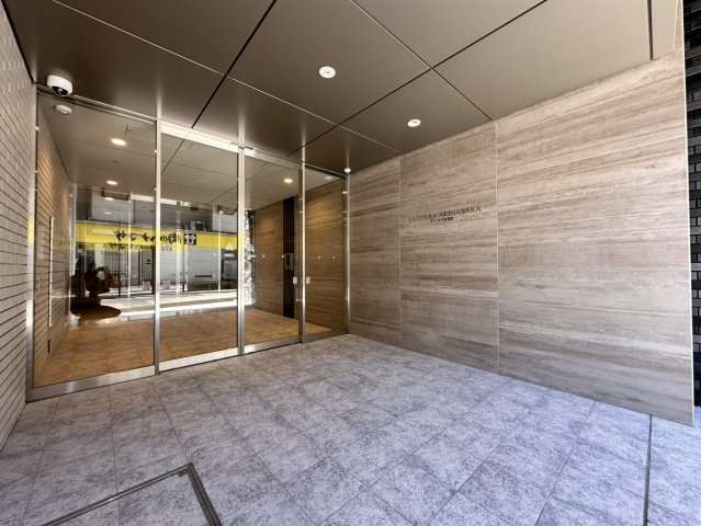 【エントランス】ラティエラ秋葉原